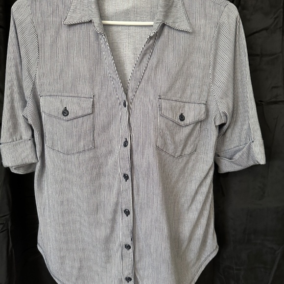 Olivia Blu, Blue and White Pin stripe casual 3/4 cuff sleeve shirt. Size L - Picture 5 of 5